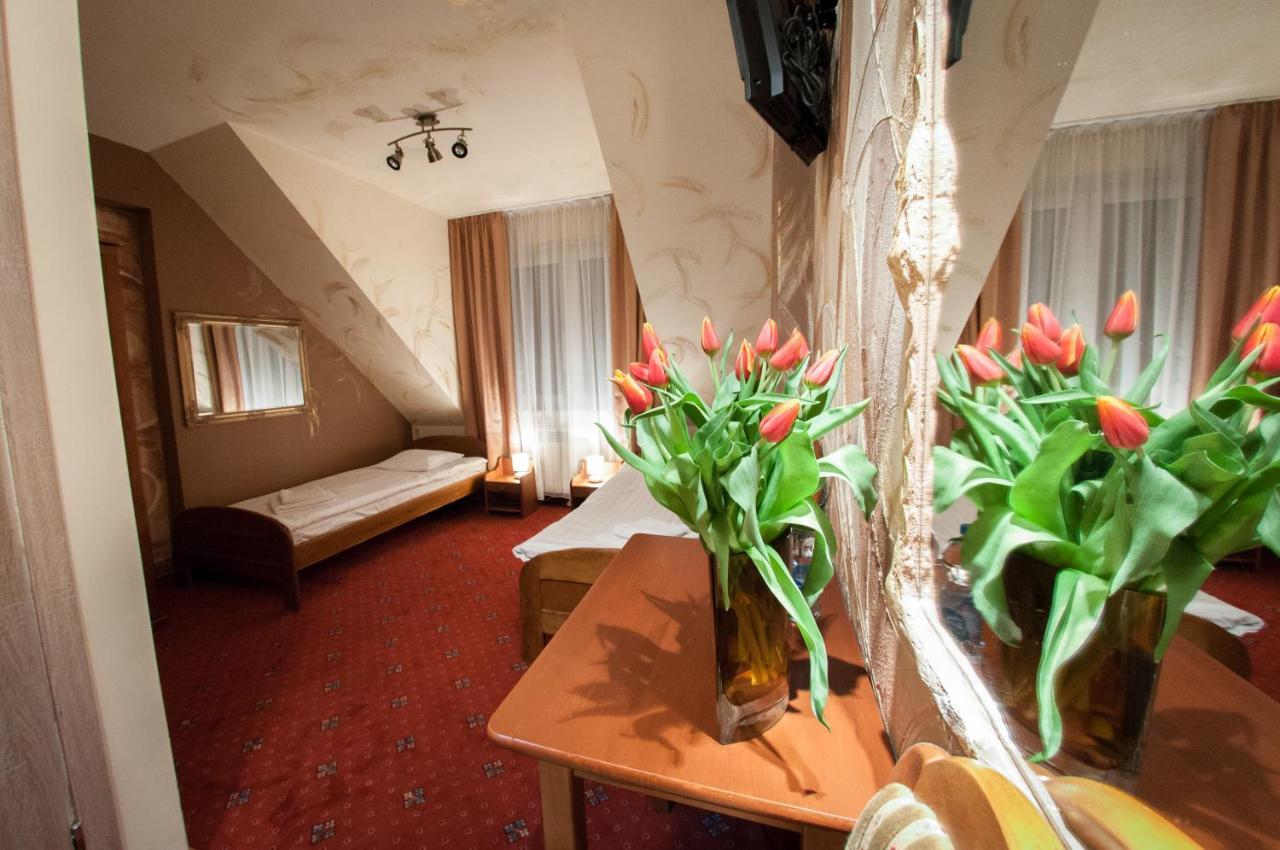 Secession Hotel Leczna Екстер'єр фото